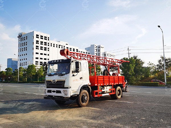 三環(huán)原裝四驅六缸汽車(chē)鉆機