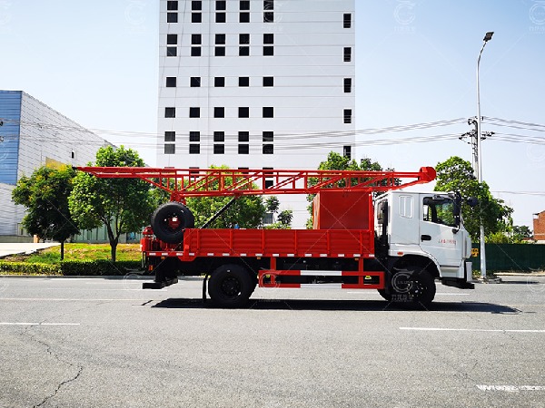 三環(huán)原裝四驅六缸汽車(chē)鉆機